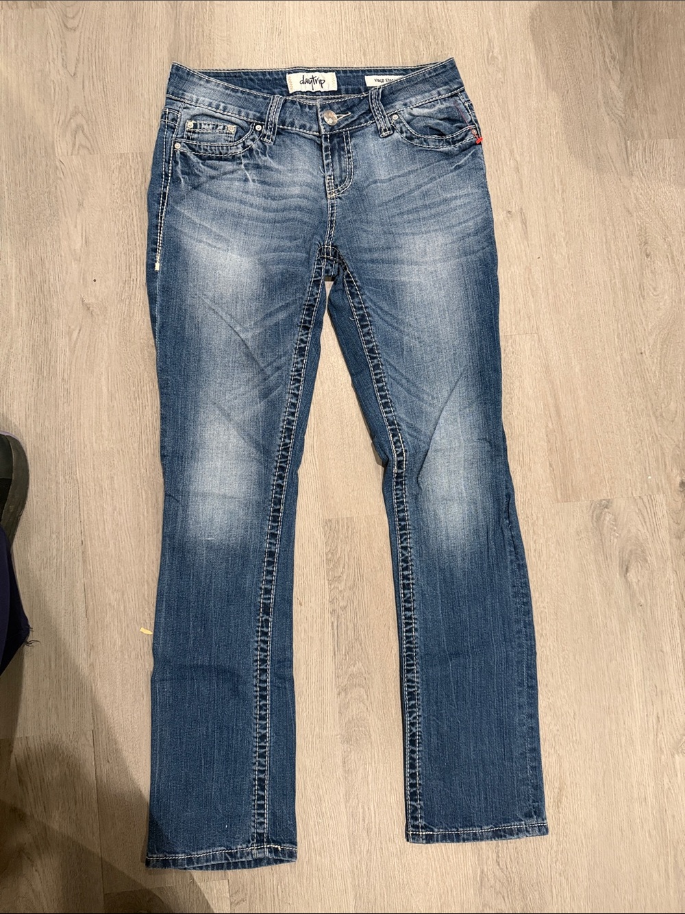 Daytrip Straight Leg Blue Wash Jeans